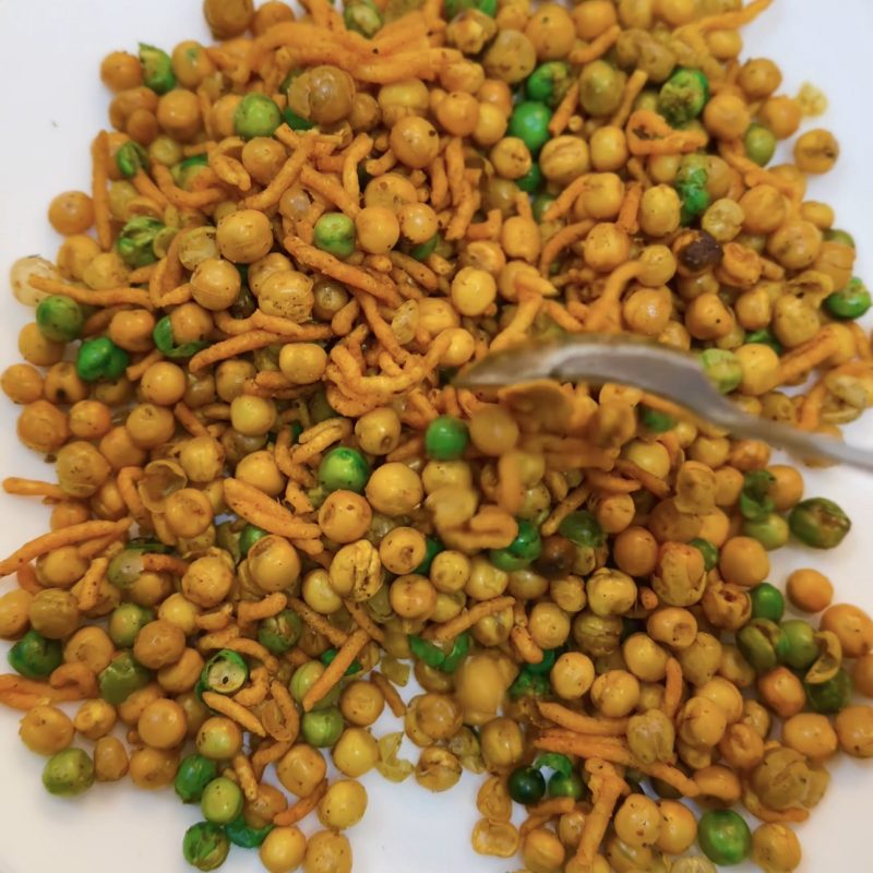 মুচমুচে টক ঝাল মটরডাল ভাজা